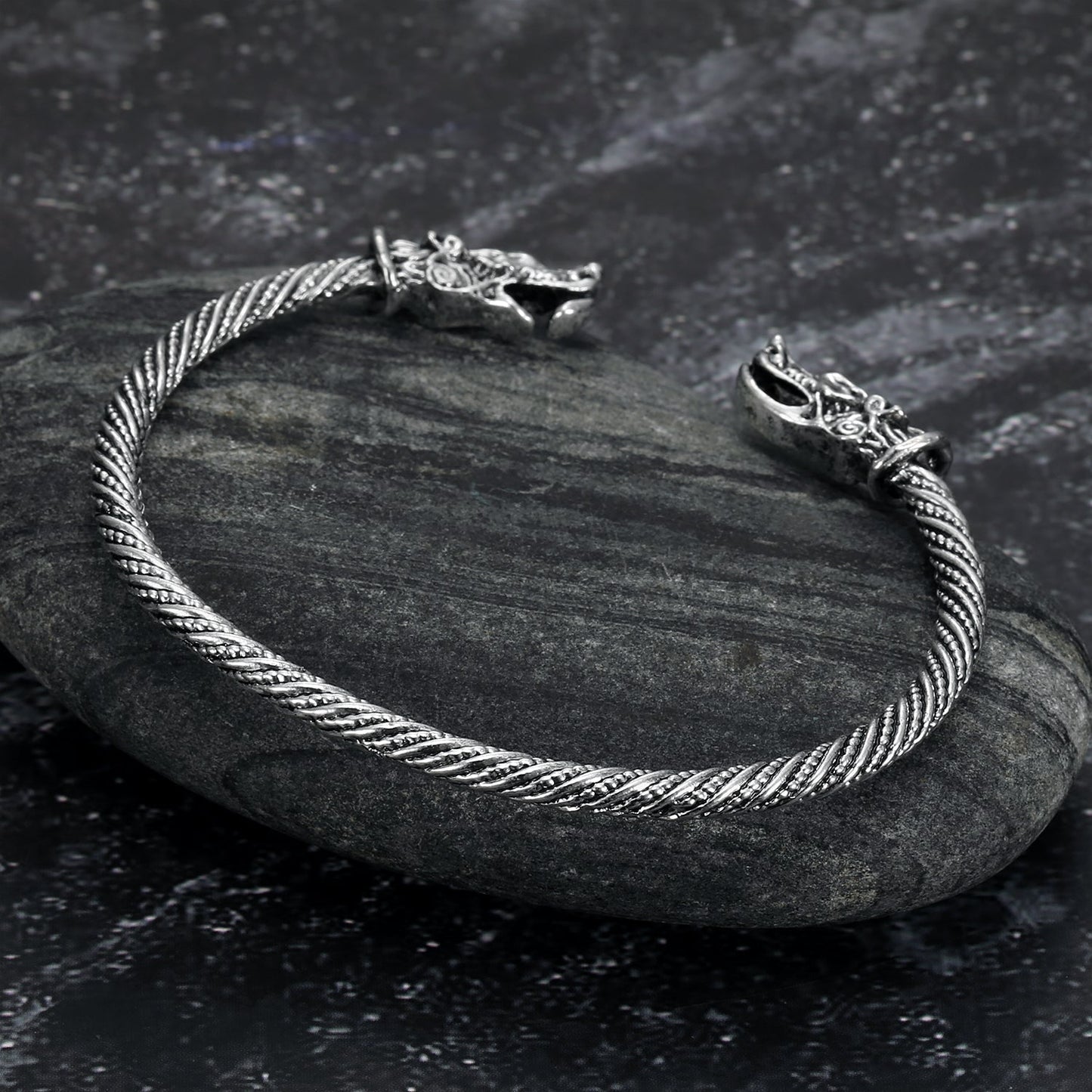 Nordic Pride Grey Wolf 's Head Torc Bracelet